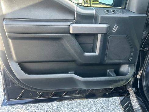 Used 2019 Ford F150 XLT w/ Equipment Group 302A Luxury AWD/4WD image 10