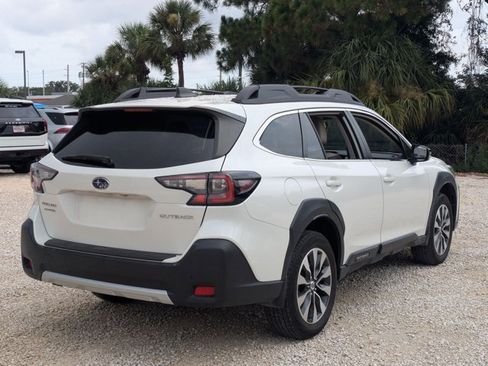 Used 2023 Subaru Outback Limited AWD/4WD image 5