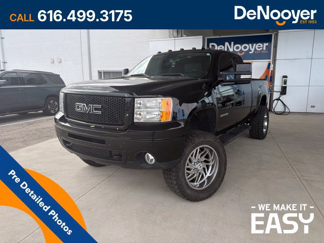 Used 2009 GMC Sierra 1500 SLE w/ Power Pack Plus AWD/4WD image 1