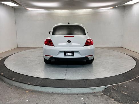 Used 2014 Volkswagen Beetle 1.8T image 4