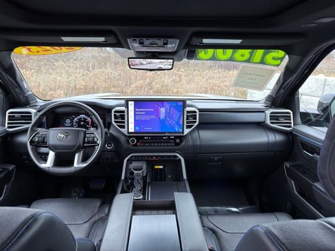 Used 2023 Toyota Tundra Platinum image 31