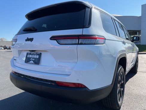 New 2025 Jeep Grand Cherokee L Altitude image 46