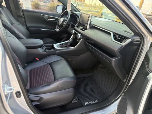Certified 2021 Toyota RAV4 XSE w/ Weather Package AWD/4WD image 28