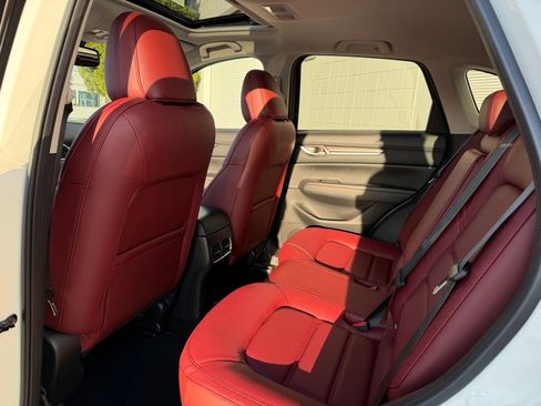 New 2025 MAZDA CX-5 Carbon Edition image 17