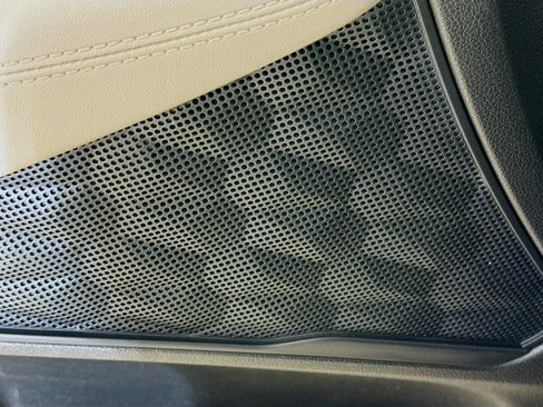 Used 2022 Hyundai Santa Fe SEL w/ Cargo Package image 20