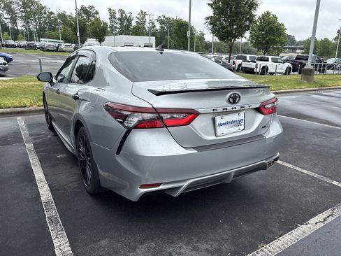 Used 2021 Toyota Camry SE FWD image 17
