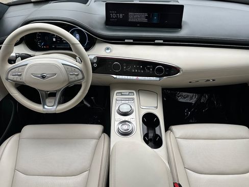 Used 2023 Genesis Electrified GV70 Prestige w/ Prestige Package image 14