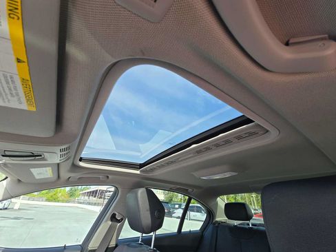 Used 2014 BMW 320i Sedan RWD image 23