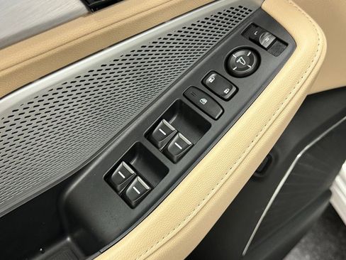 New 2026 Acura MDX SH-AWD image 12