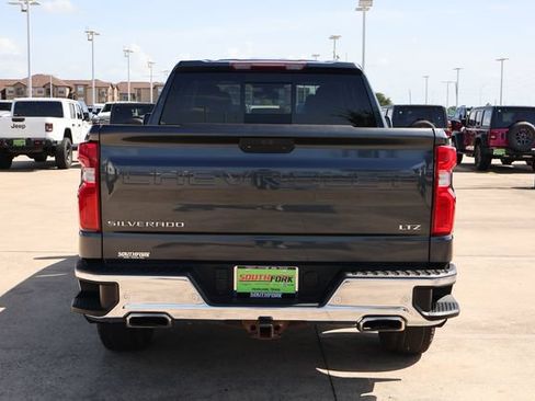 Used 2019 Chevrolet Silverado 1500 LTZ w/ LTZ Plus Package AWD/4WD image 5