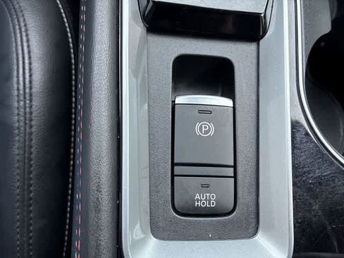 Used 2023 Nissan Altima 2.0 SR FWD image 41