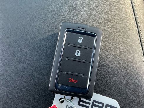 New 2025 Jeep Grand Cherokee Laredo image 34