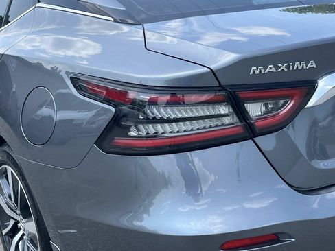 Used 2019 Nissan Maxima 3.5 SL w/ Floor Mat Group FWD image 10