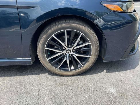 Used 2021 Toyota Camry SE w/ Convenience Package FWD image 22