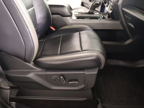 Used 2018 Ford F150 Raptor w/ Equipment Group 802A Luxury image 15