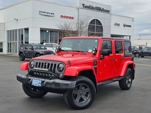 Used 2016 Jeep Wrangler Unlimited Sport image 2