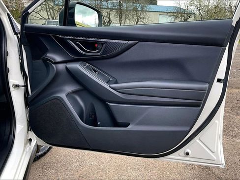 Used 2023 Subaru Crosstrek 2.0i Premium image 23