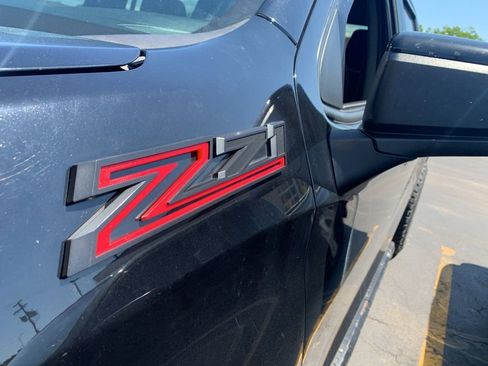 Used 2019 Chevrolet Silverado 1500 LT Trail Boss AWD/4WD image 3