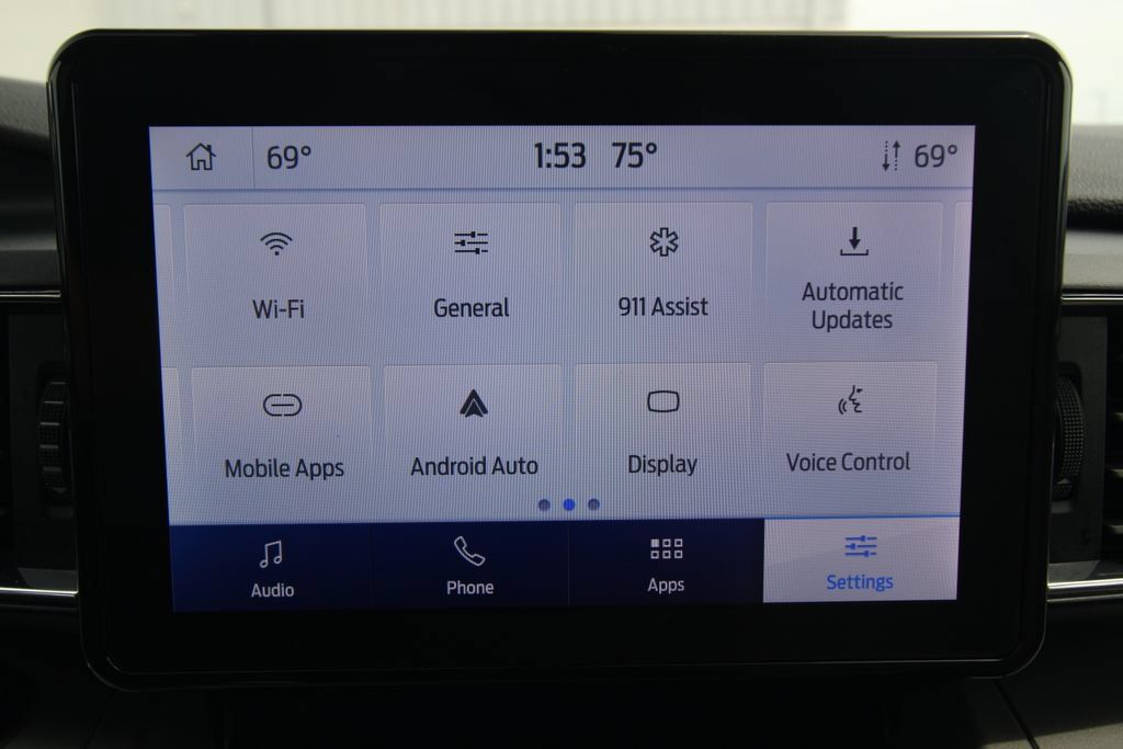 Used 2022 Ford Explorer XLT w/ Equipment Group 202A AWD/4WD image 33
