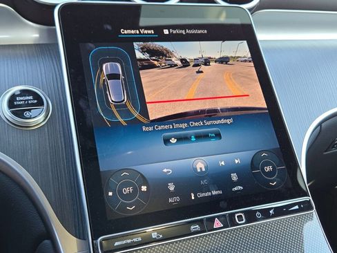 Used 2025 Mercedes-Benz GLC 43 AMG 4MATIC image 32