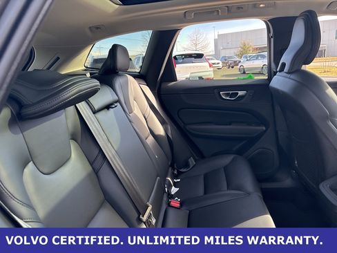 Certified 2025 Volvo XC60 B5 Core image 8