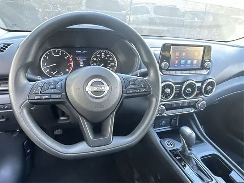Used 2025 Nissan Sentra S image 13