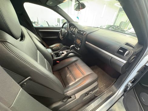 Used 2009 Porsche Cayenne S AWD/4WD image 14