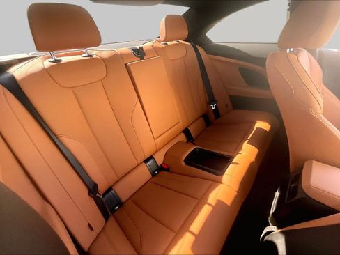 Used 2024 BMW 230i Coupe w/ Premium Package RWD image 15