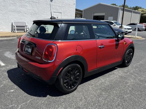 Used 2016 MINI Cooper 2-Door Hardtop FWD image 6