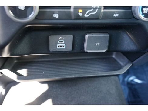 Used 2024 Ford F250 XLT image 29