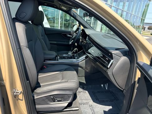 Used 2025 Audi Q7 3.0T Premium Plus w/ Premium Plus Package AWD/4WD image 27