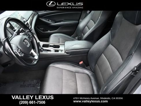 Used 2018 Honda Accord Sport image 8