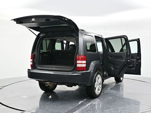 Used 2011 Jeep Liberty Sport image 52