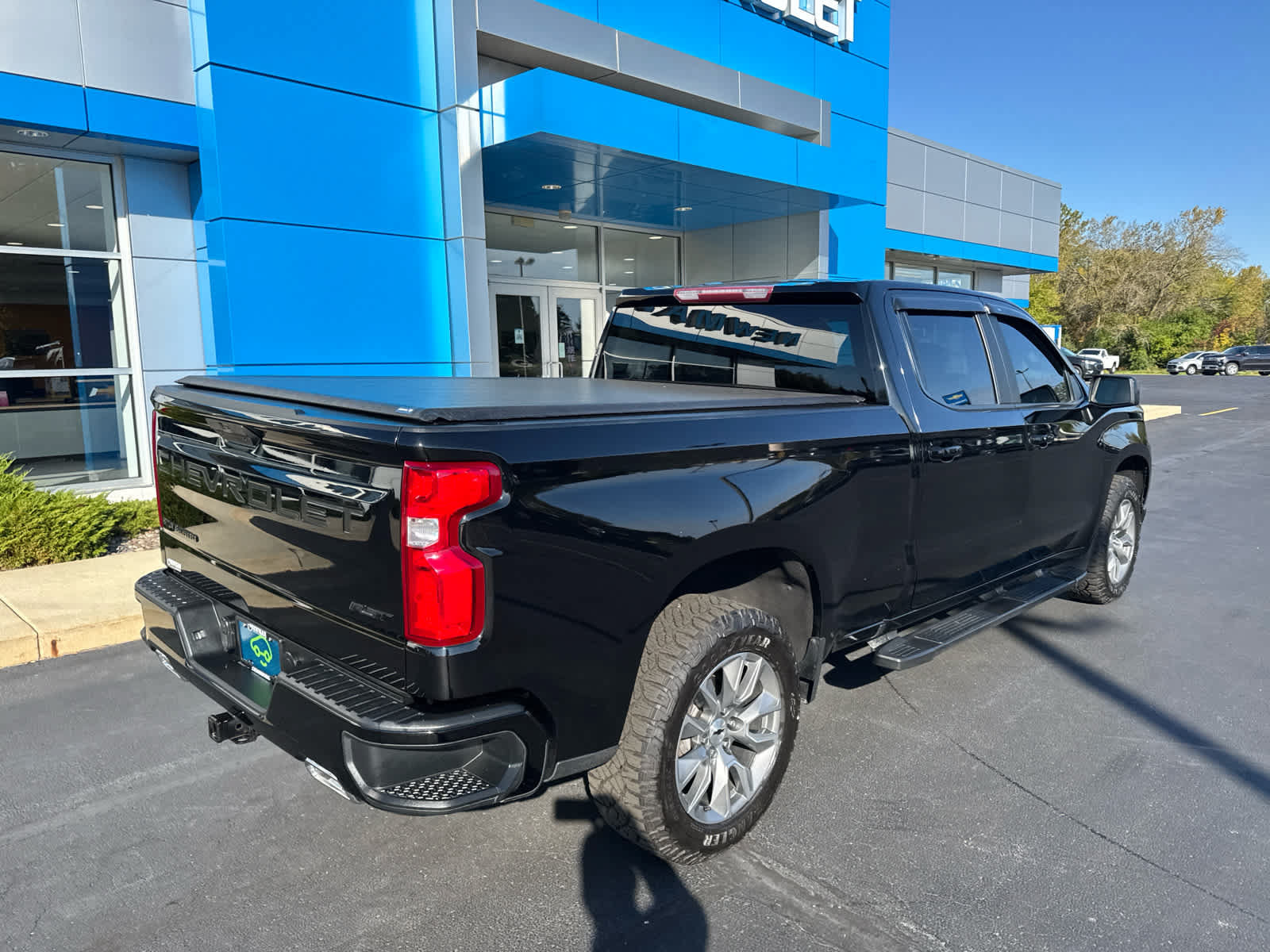Certified 2021 Chevrolet Silverado 1500 RST w/ Z71 Off-Road Package AWD/4WD image 7