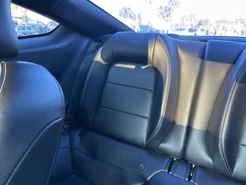 Used 2016 Ford Mustang GT Premium image 9