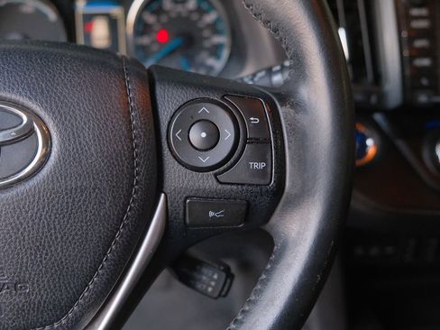 Used 2018 Toyota RAV4 Limited image 14