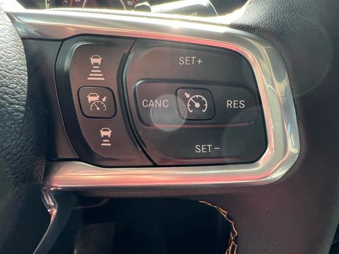 Used 2024 Jeep Wrangler Unlimited Sahara w/ Technology Group AWD/4WD image 21