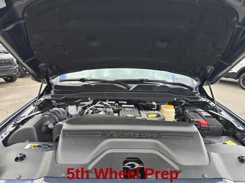 New 2026 RAM 3500 Big Horn AWD/4WD image 20