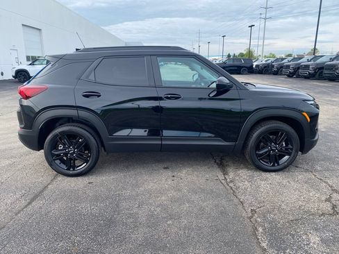 New 2026 Chevrolet TrailBlazer LT w/ Midnight Edition AWD/4WD image 8