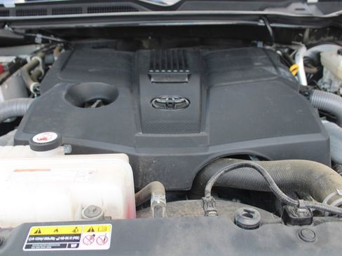 Used 2022 Toyota Tundra SR5 image 26