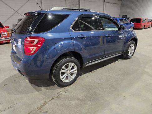 Used 2017 Chevrolet Equinox LT w/ Convenience Package image 11