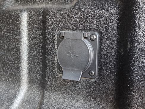 Used 2023 GMC Canyon Denali AWD/4WD image 40