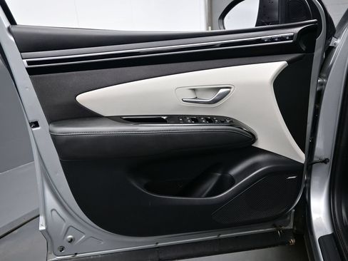 Certified 2024 Hyundai Tucson Limited AWD/4WD image 9