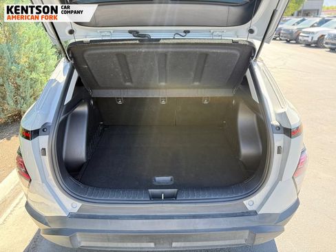 Used 2025 Hyundai Kona SEL AWD/4WD image 29
