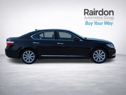 Used 2007 Lexus LS 460 w/ Comfort Pkg RWD image 8