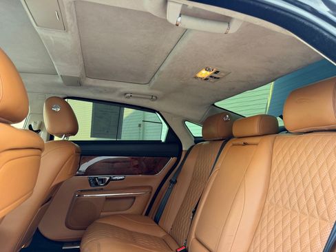 Used 2018 Jaguar XJ L Portfolio RWD image 26
