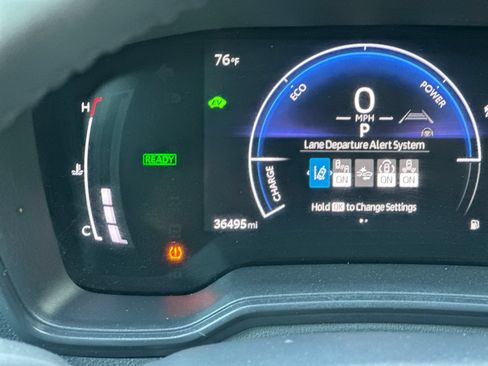 Used 2025 Toyota Corolla SE w/ SE Premium Package AWD/4WD image 23