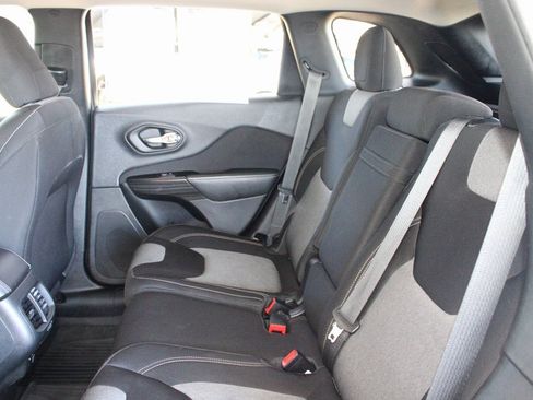 Used 2014 Jeep Cherokee Latitude image 46