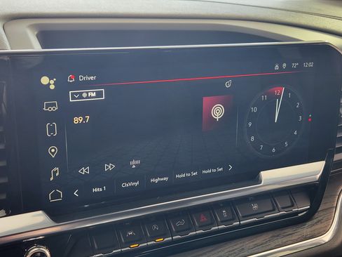 Used 2024 GMC Sierra 1500 SLT image 22