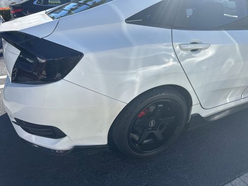 Used 2018 Honda Civic LX image 8